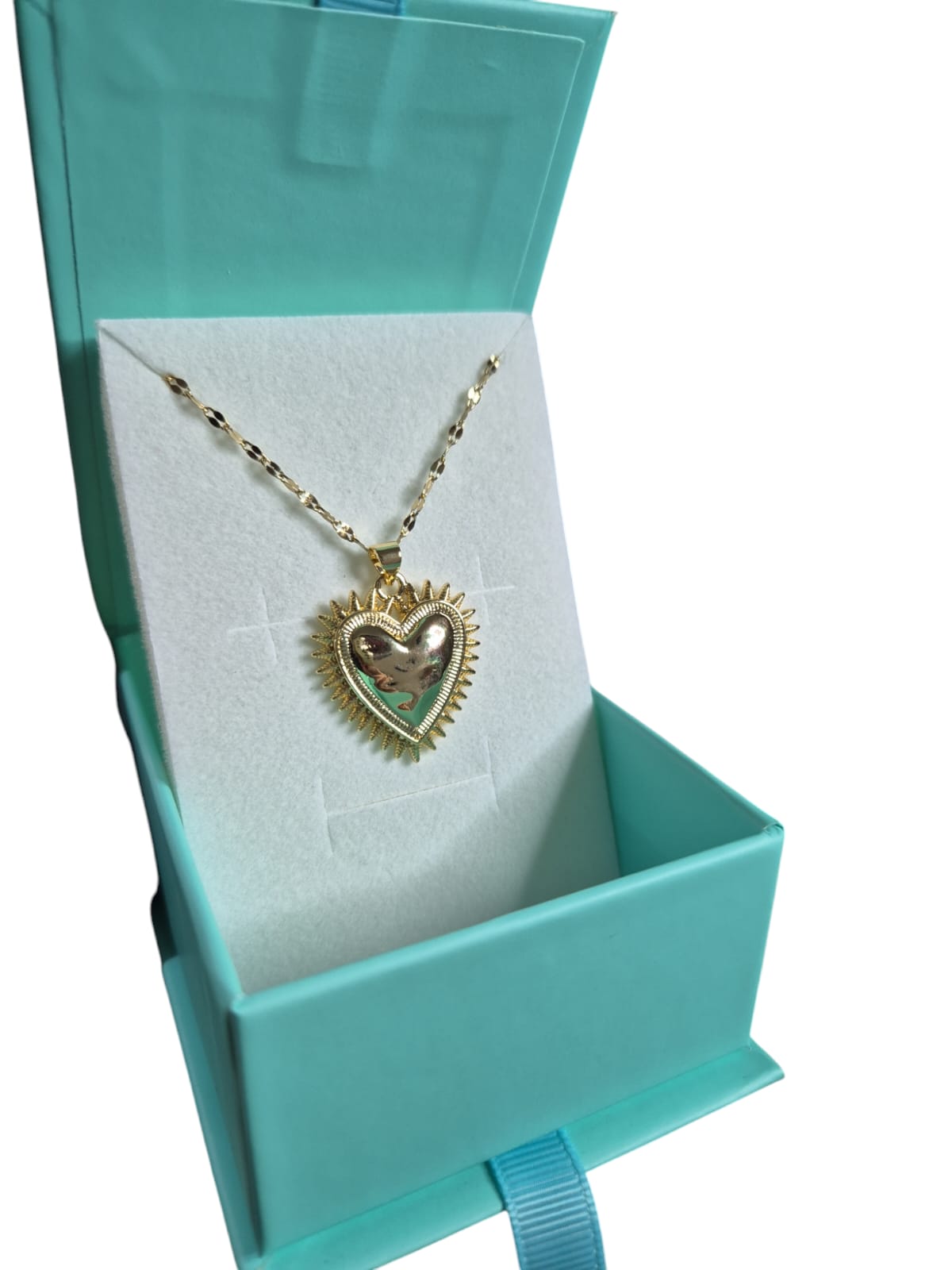 Collar corazón dorado