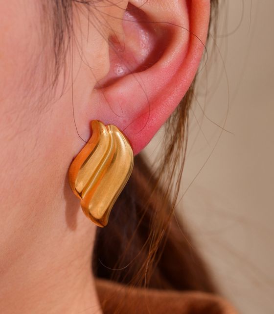 Aretes dorados