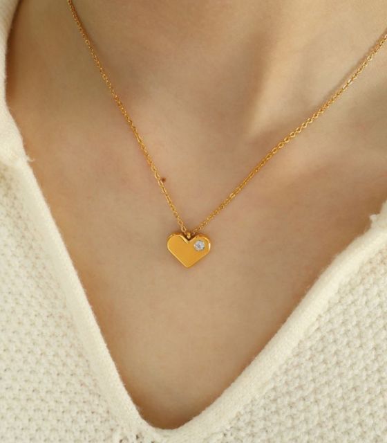 Collar corazon dorado