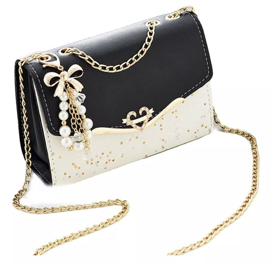 Bolso negro con blanco