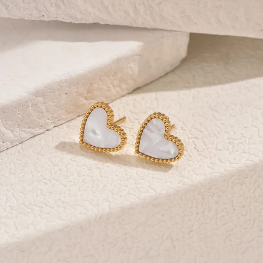 Aretes corazón blanco