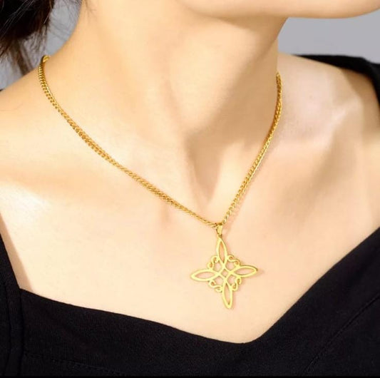 Collar nudo de bruja dorado