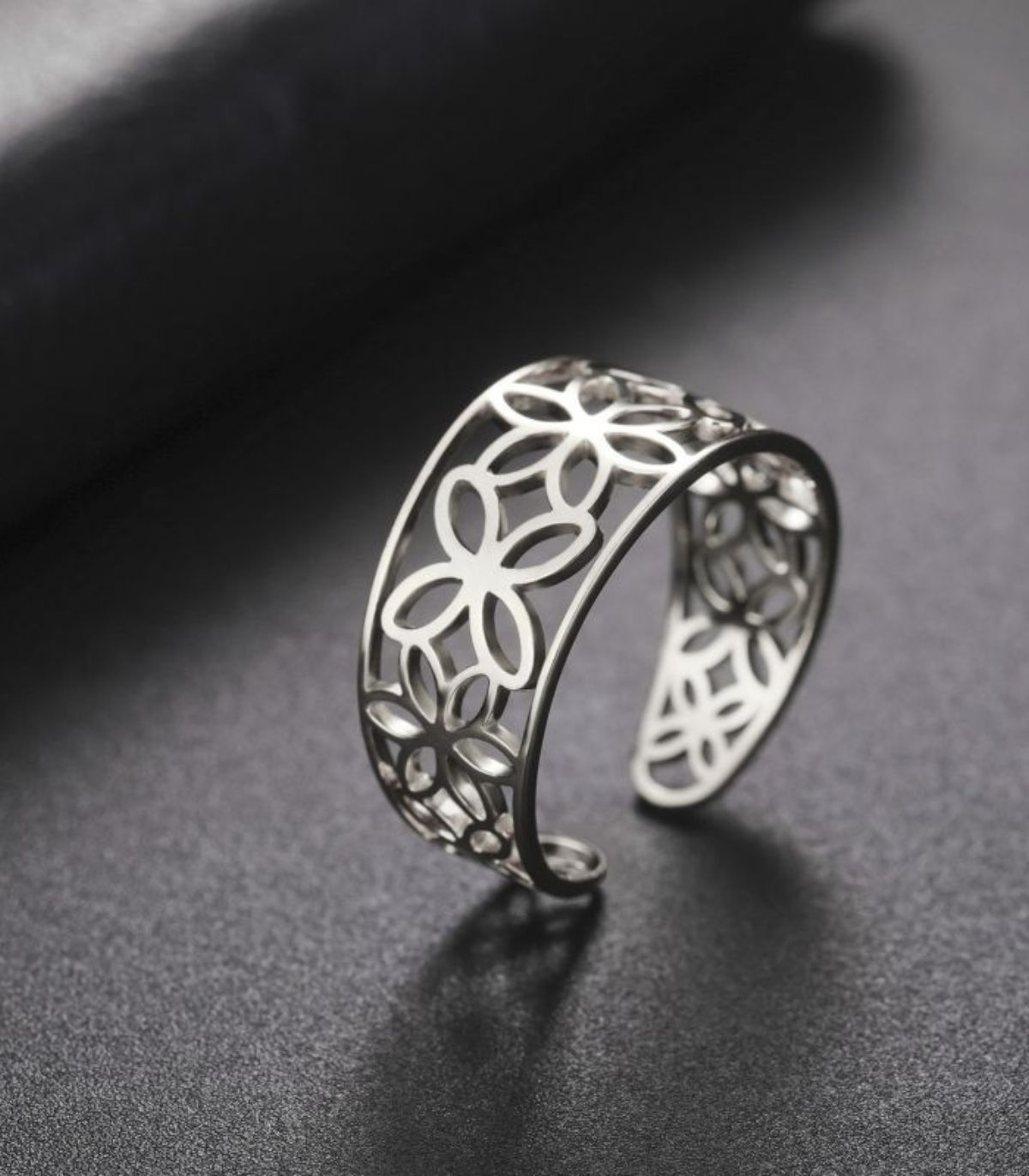 Anillo plata flores